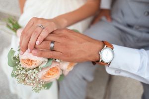 hands and wedding rings